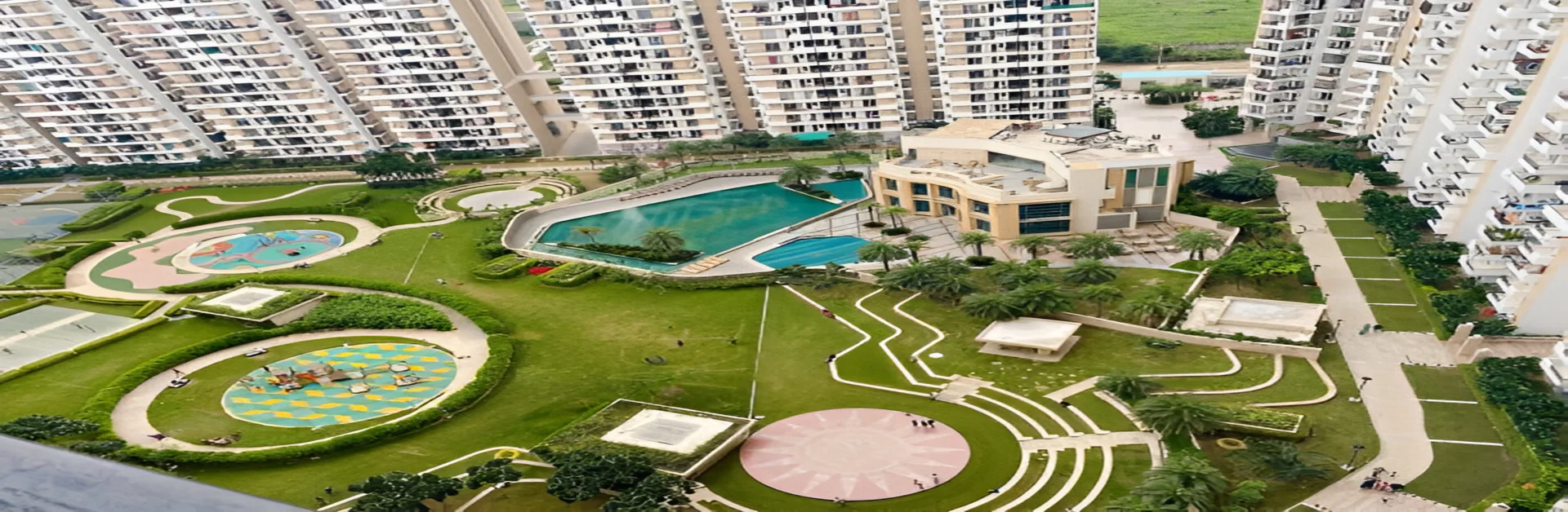 Luxury Apartments in noida